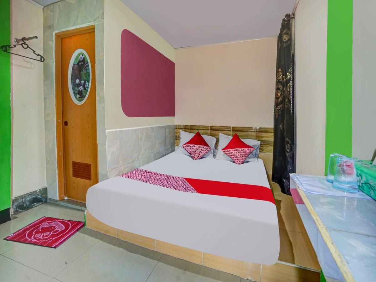 Oyo 90161 Hotel Lendosis Pipa Reja Angkatan 66 Палембанг Экстерьер фото