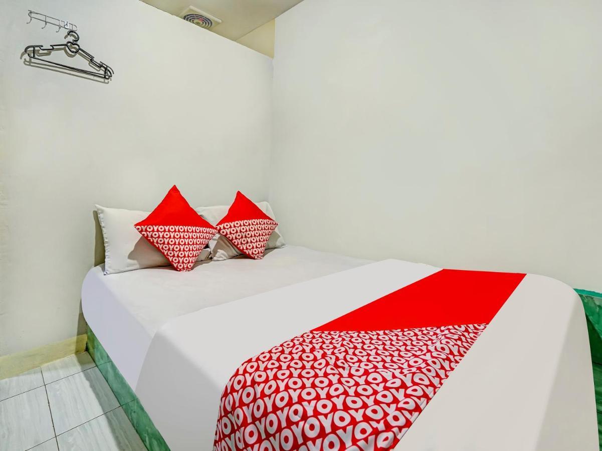Oyo 90161 Hotel Lendosis Pipa Reja Angkatan 66 Палембанг Экстерьер фото
